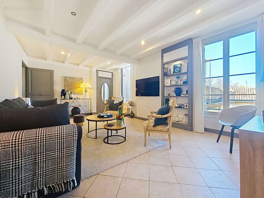 Appartement 3 pièces à vendre à Avignon - Dernier étage avec grande terrasse - photo 7