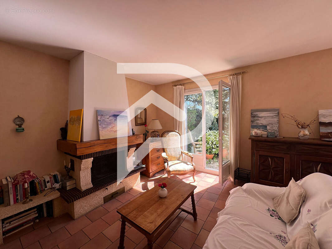 Maison à COIGNIERES