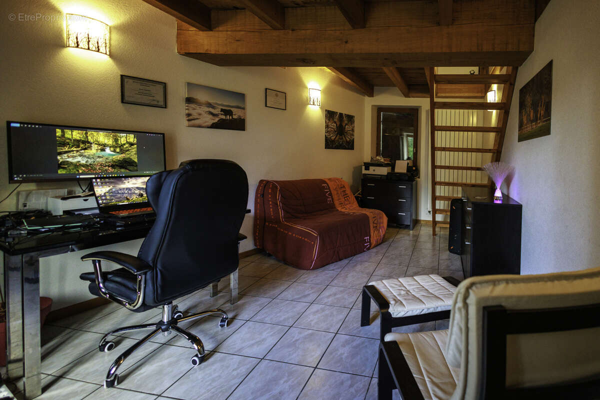 Maison à SAINT-ELOY-LES-MINES