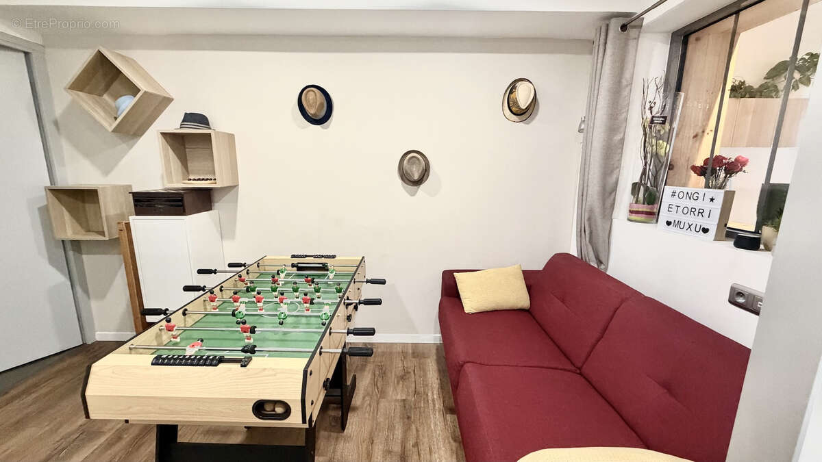 Appartement à URRUGNE