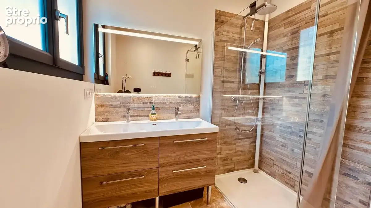 Maison T5 de caractère + T2 indépendant - photo 8
