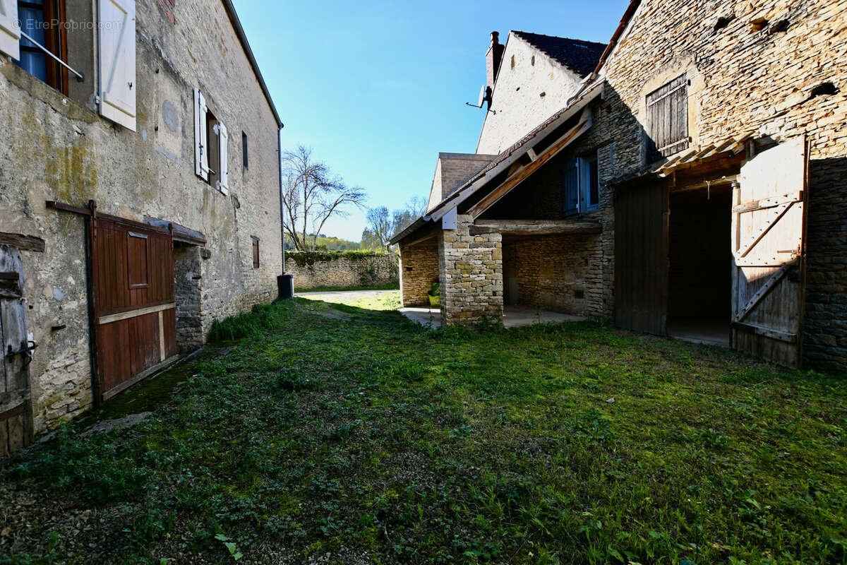 Maison à SAINT-PERE