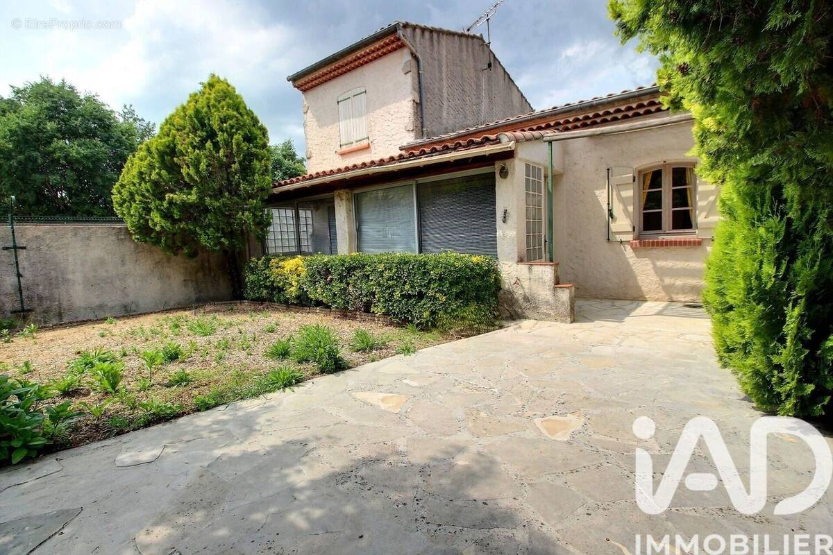 Photo 1 - Maison à TOURVES