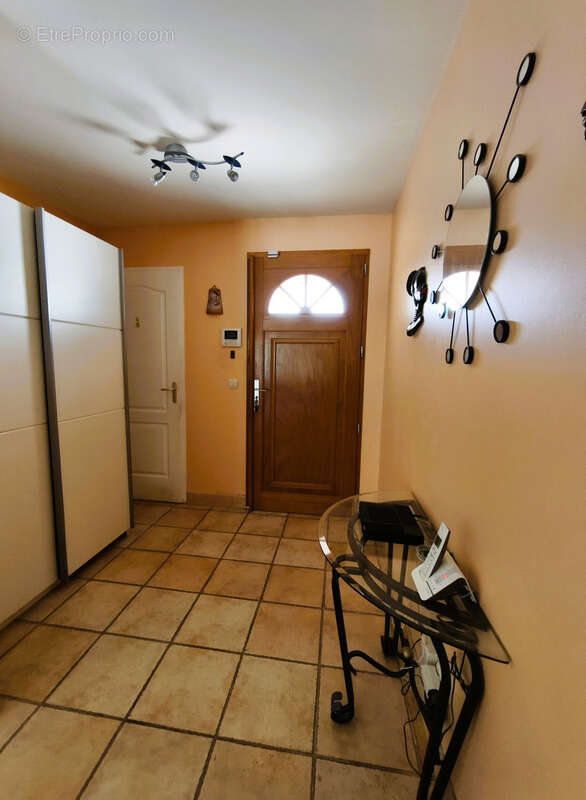 Maison à SAINT-BONNET-DE-MURE