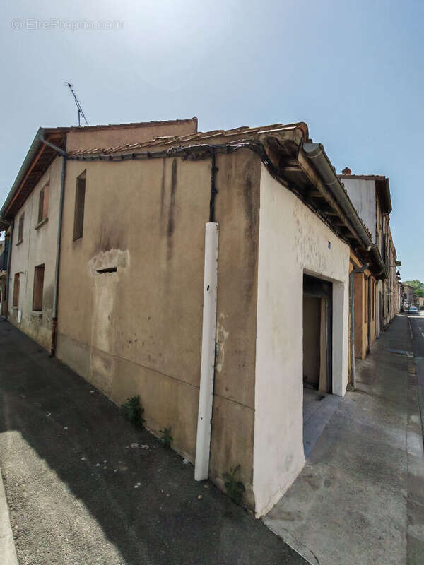Parking à MOISSAC