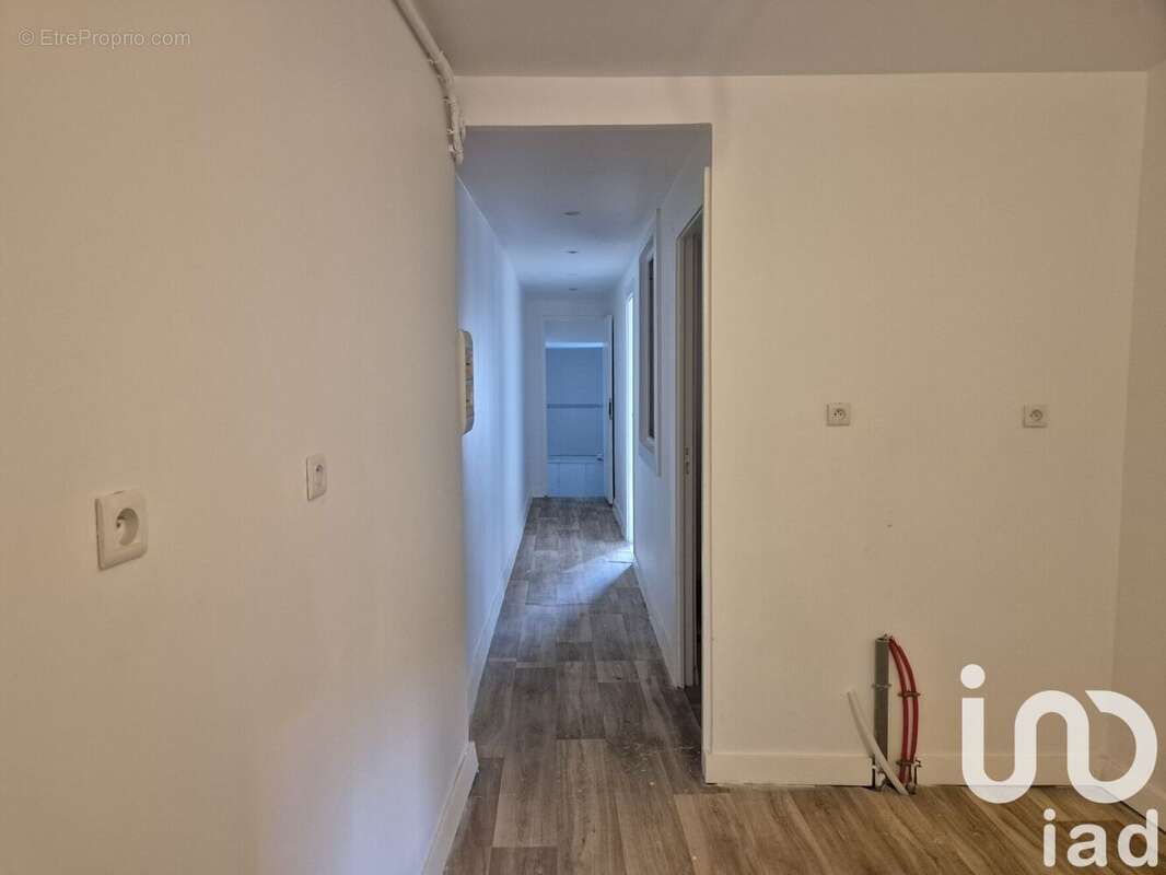 Photo 2 - Appartement à CHANTELOUP-LES-VIGNES