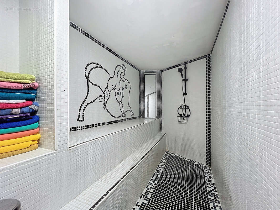 Coup de cœur à Tarerach : maison rénovée alliant pierre et modernité - photo 16