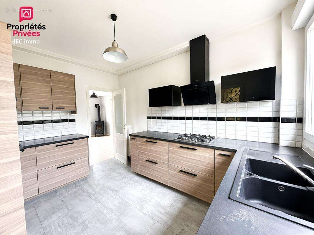 Maison Soissons 240 m2 terrain de 1600m2 - photo 9