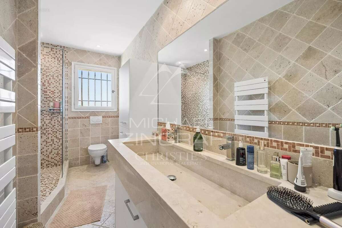 Maison à PEYMEINADE