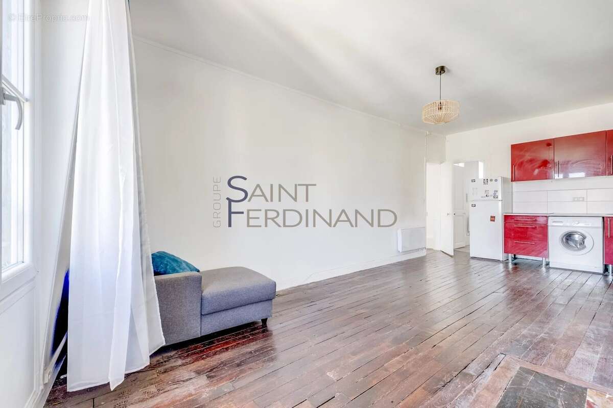 Appartement à PARIS-11E