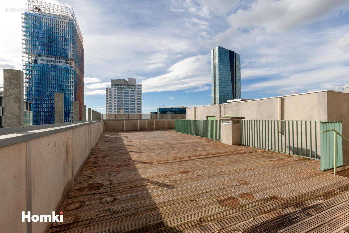 Appartement à MARSEILLE-2E