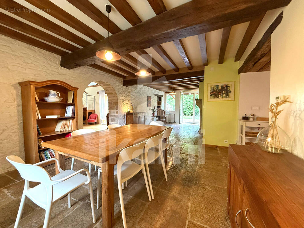 Maison à CURLEY