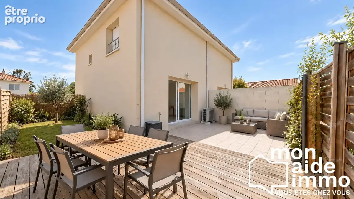 Ext arrière avec IA - Maison à CARIGNAN-DE-BORDEAUX