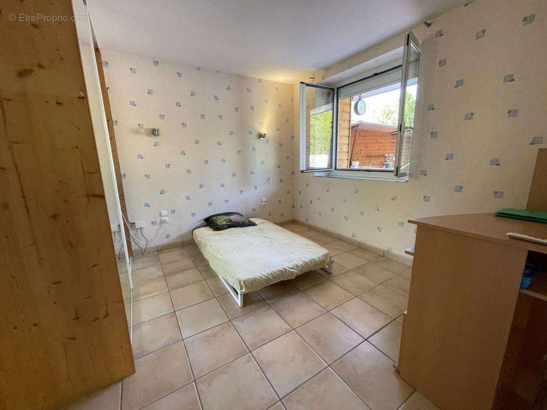 Maison 110 m2 5 pieces avec piscine - photo 7
