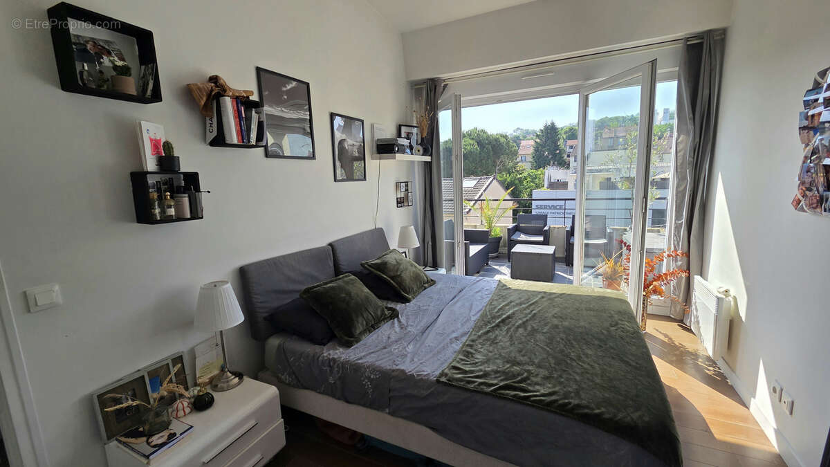 Appartement à NANTERRE