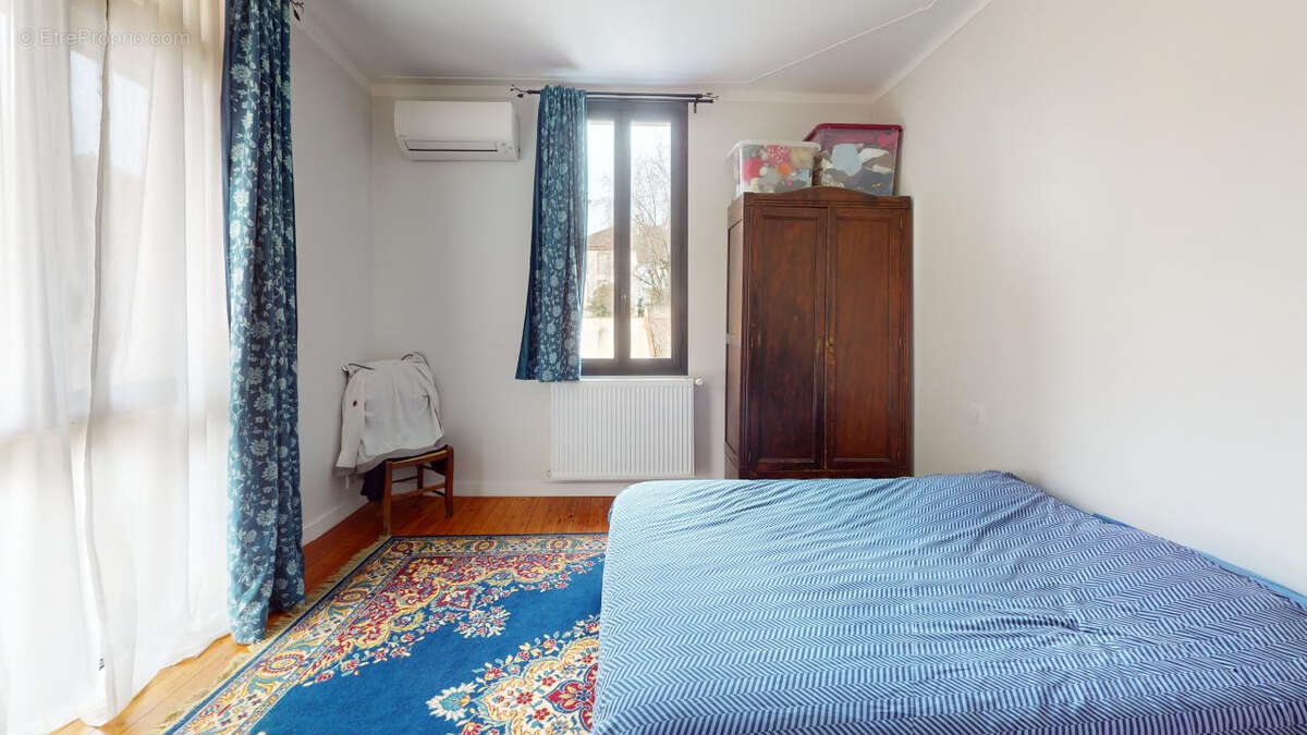 Maison spacieuse de 7 pièces à vendre à Moissac - photo 6