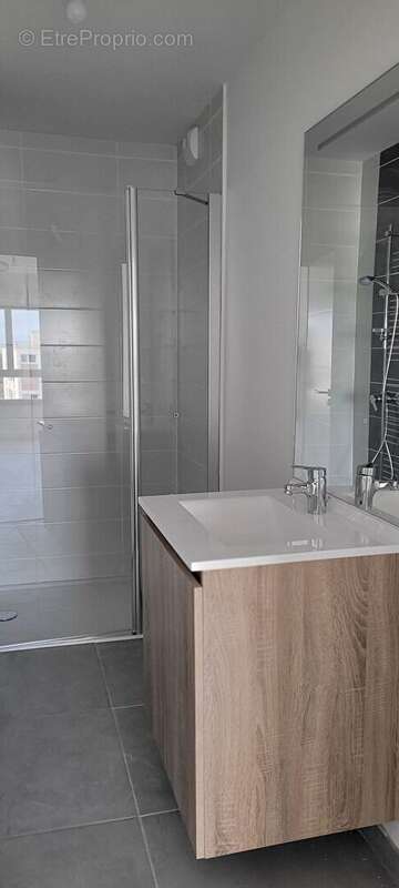 Appartement 4 pièces dernier étage quartier Barrière de Paris - photo 5