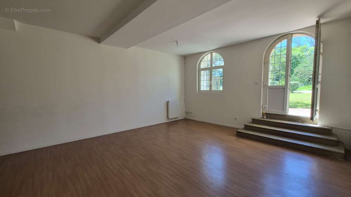 Appartement à CARBON-BLANC