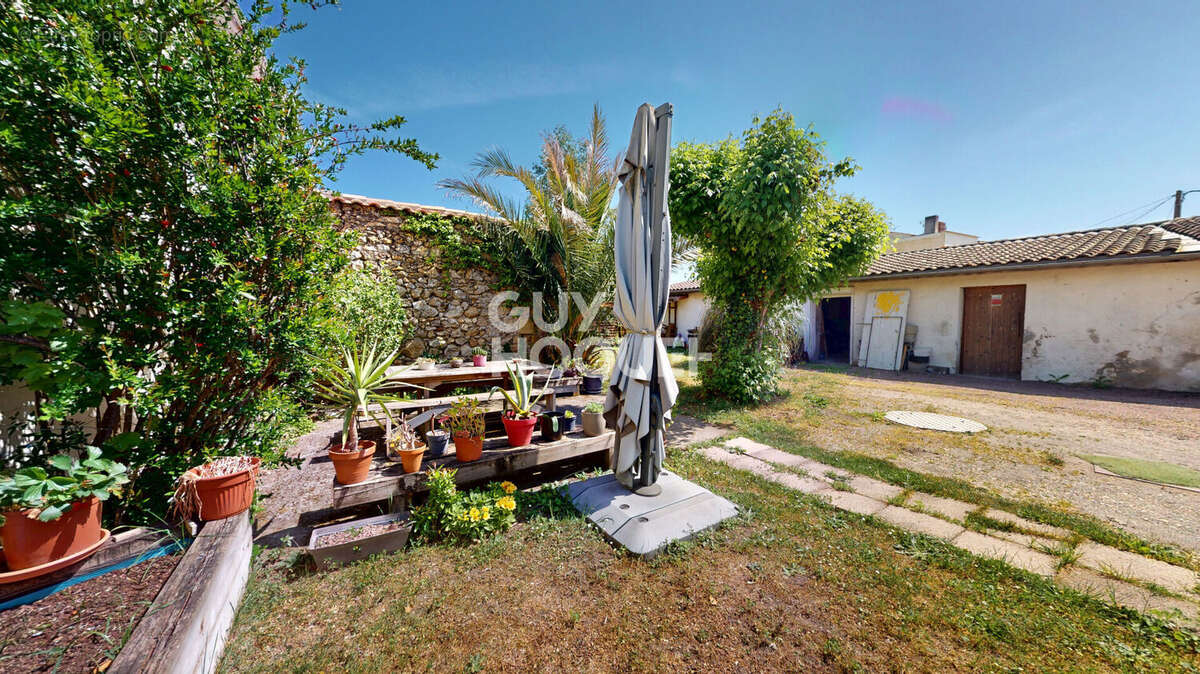 Maison à CASTRES-GIRONDE