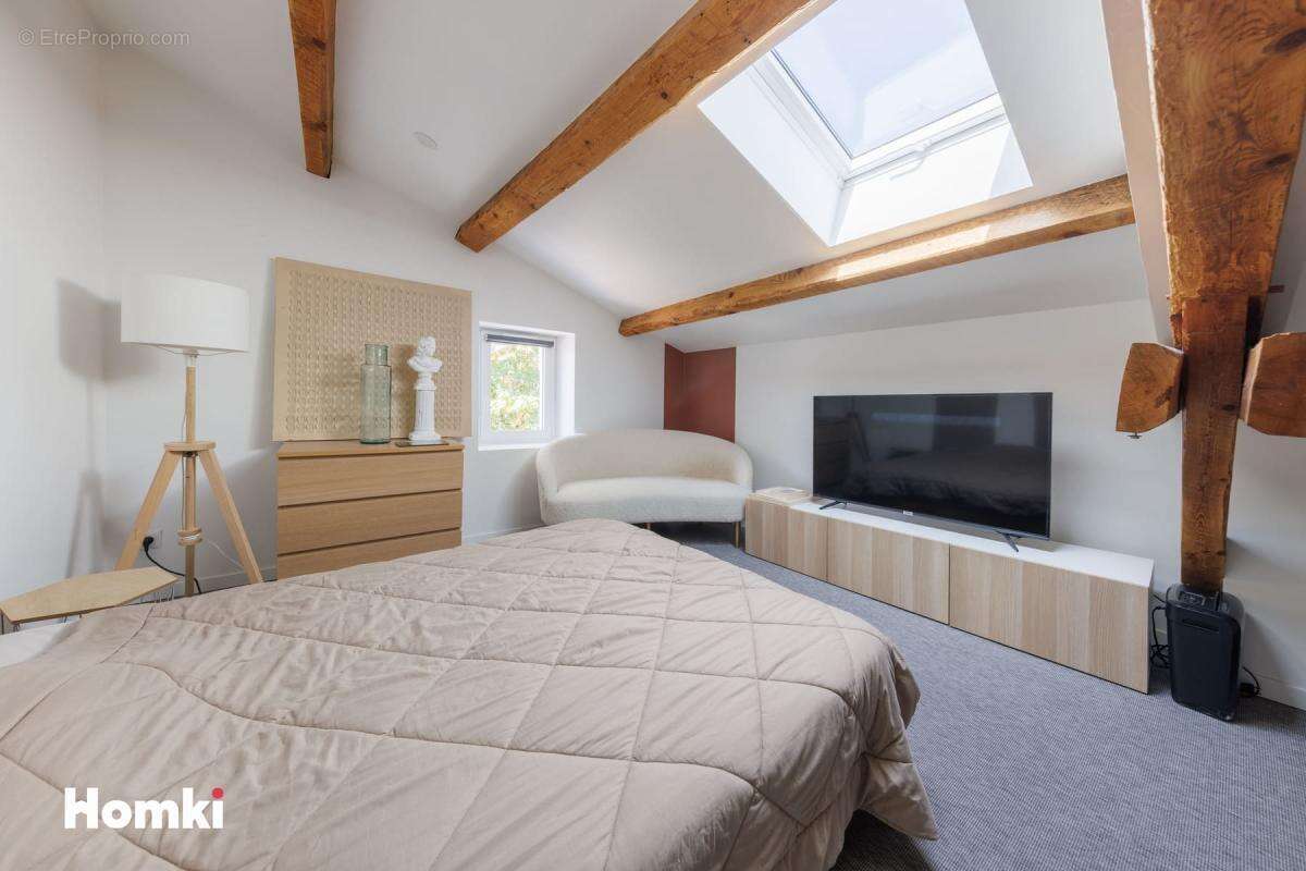 Maison/Villa T5 de 155 m2 à Peschadoires 63920 - photo 12
