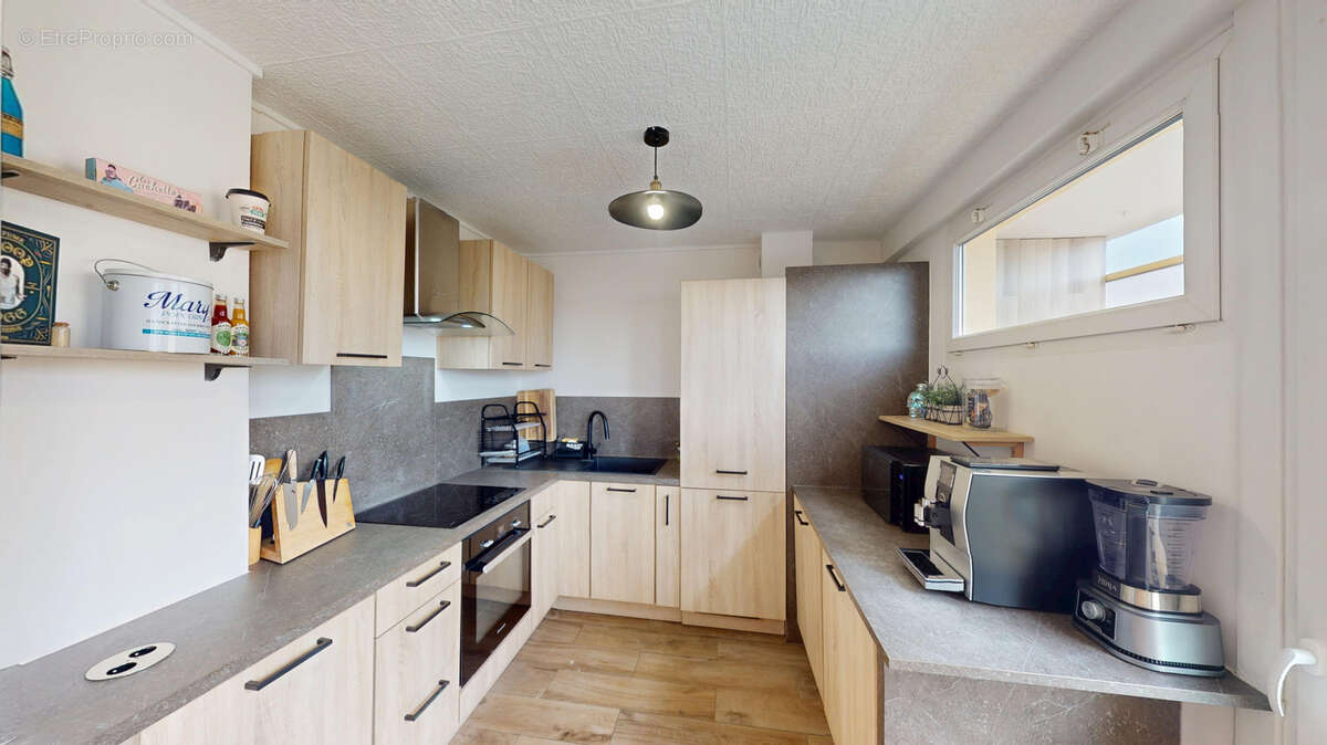 Appartement à SAINTE-FOY-LES-LYON