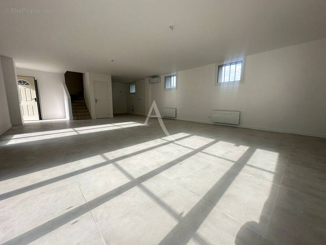 Maison à CHANTELOUP-EN-BRIE