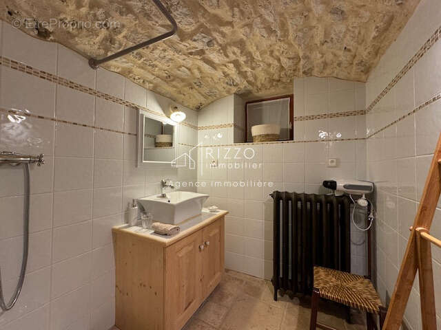 Ancien moulin au Retord - photo 8