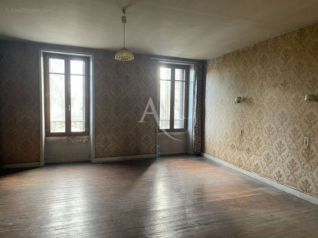 Maison à FONTENAY-LE-COMTE