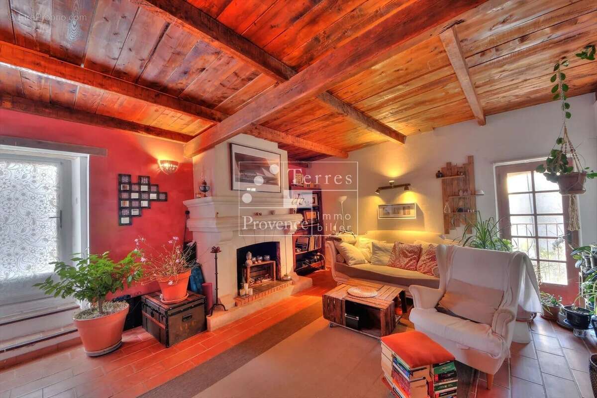 Maison à SAINT-LAURENT-DU-VERDON