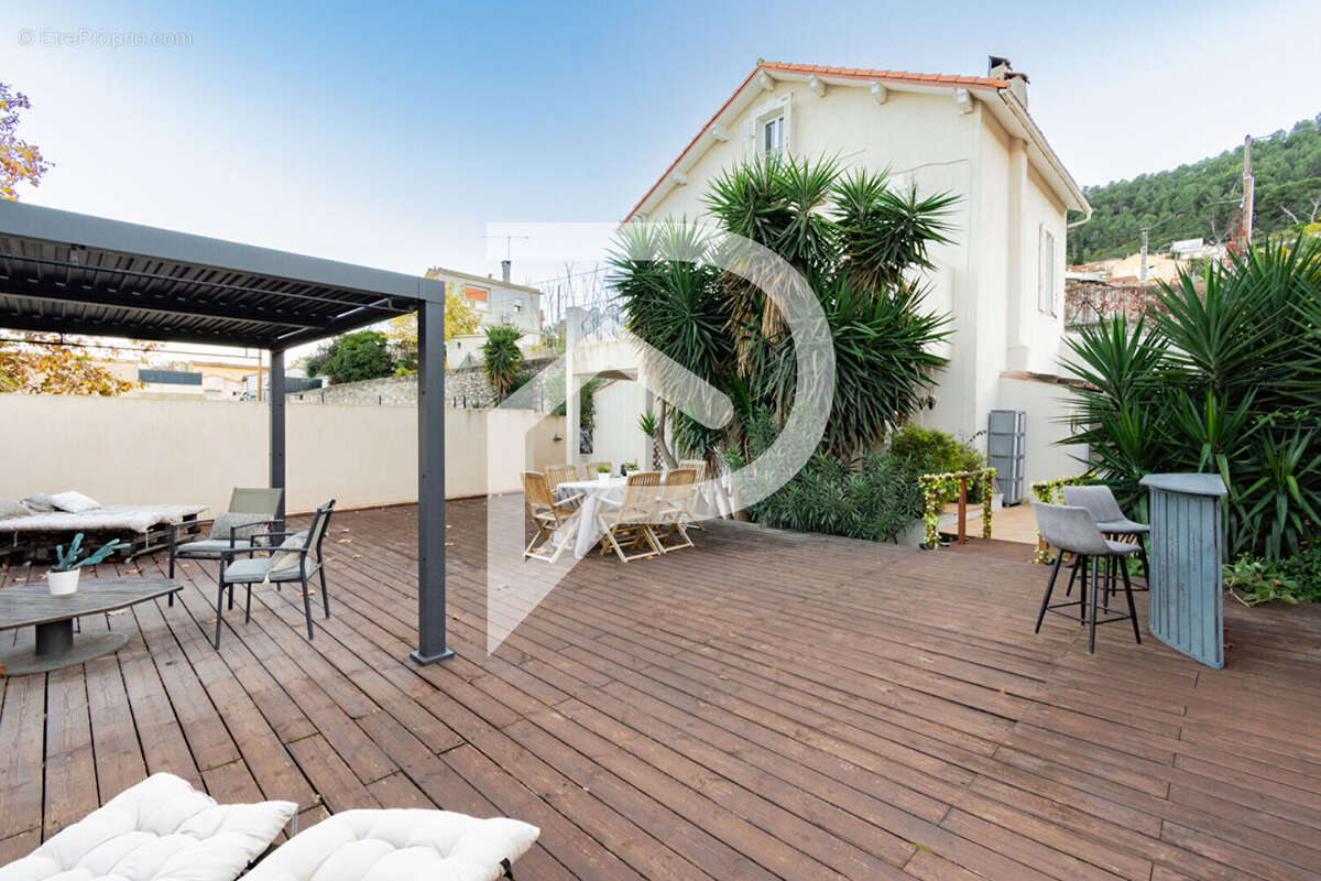 Maison à MARSEILLE-11E