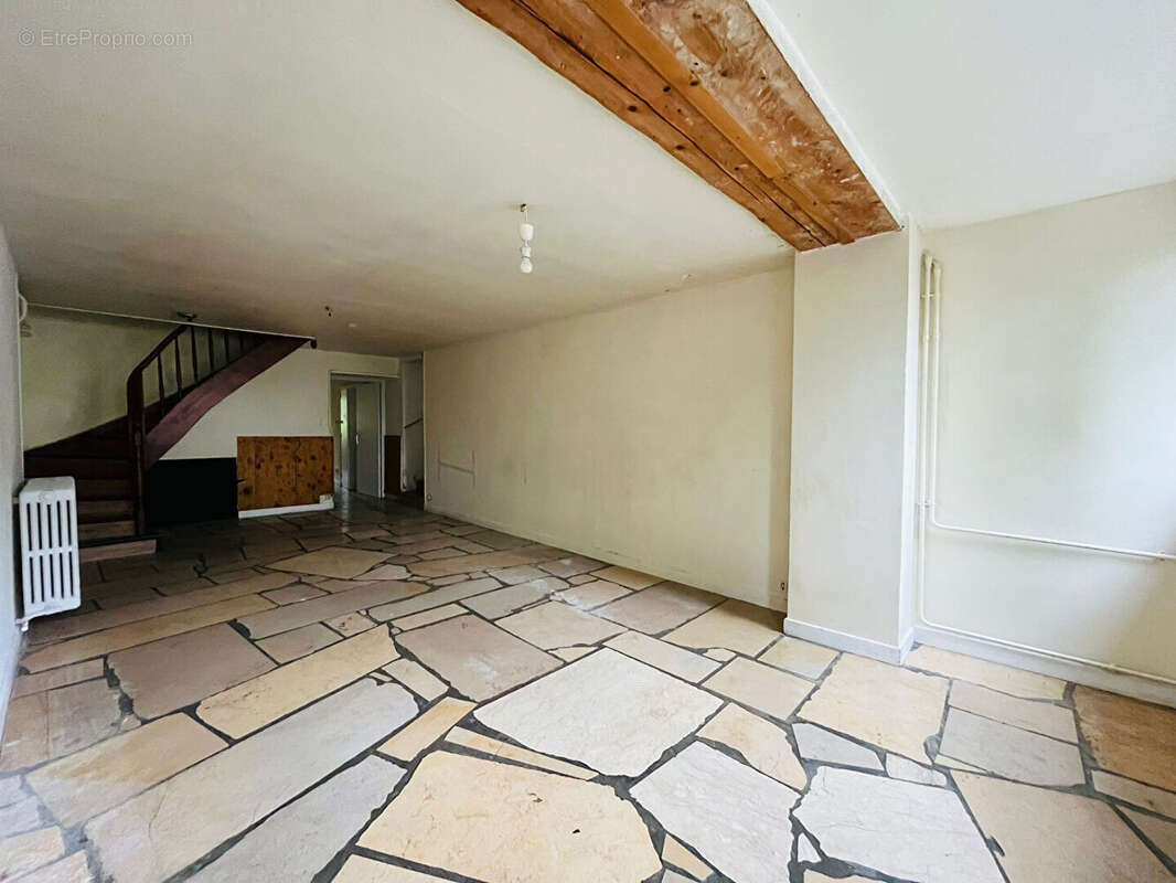 Maison à HAUTEVILLE-LOMPNES