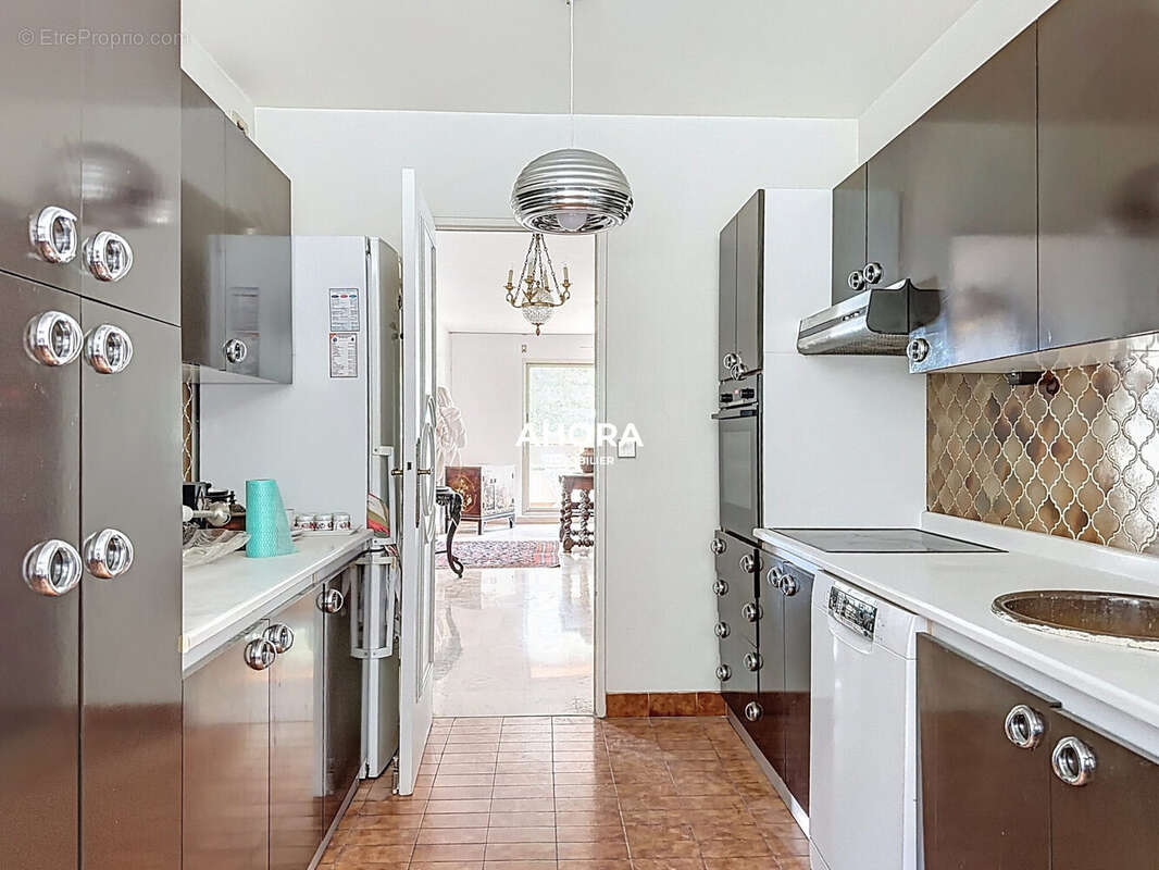 Appartement à MARSEILLE-9E