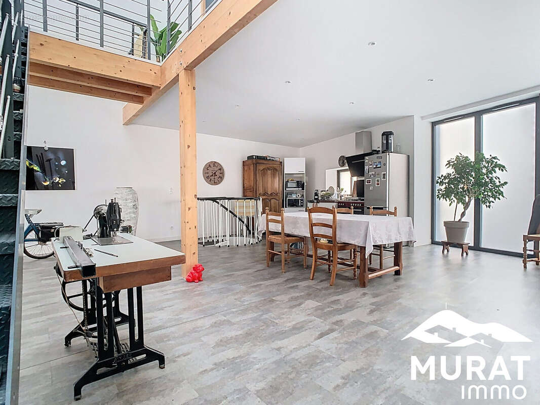 Maison à SAINT-SATURNIN