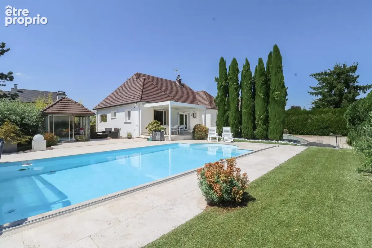Maison à CRIMOLOIS