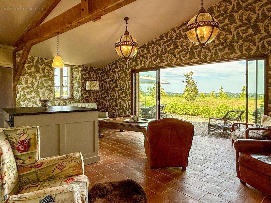 Idylle rurale, somptueuse maison en pierre sur 1,8 hectares de terrain - photo 8