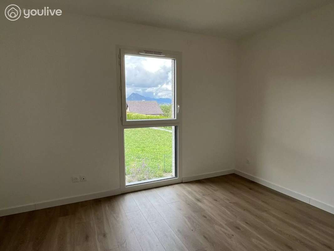 MESIGNY Maison de 122m2 avec 4 chambres - photo 2