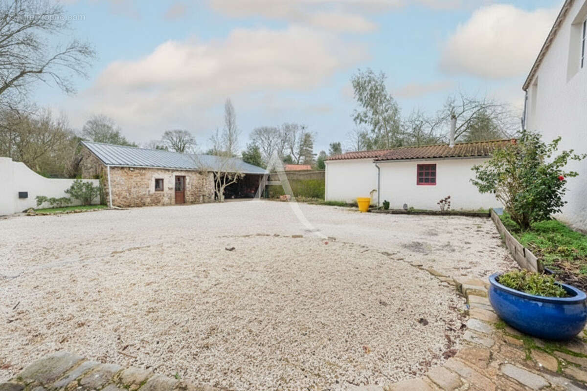 Maison Coueron - photo 3
