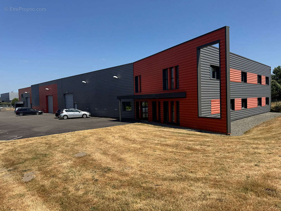 A VENDRE ensemble industriel de 1701 m² aux Sorinieres - photo 7