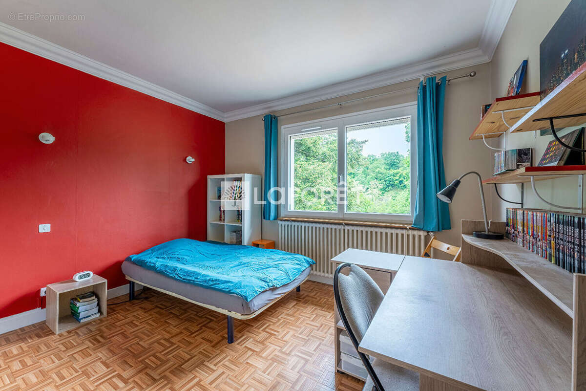 Maison à SAINT-GERMAIN-SUR-L&#039;ARBRESLE