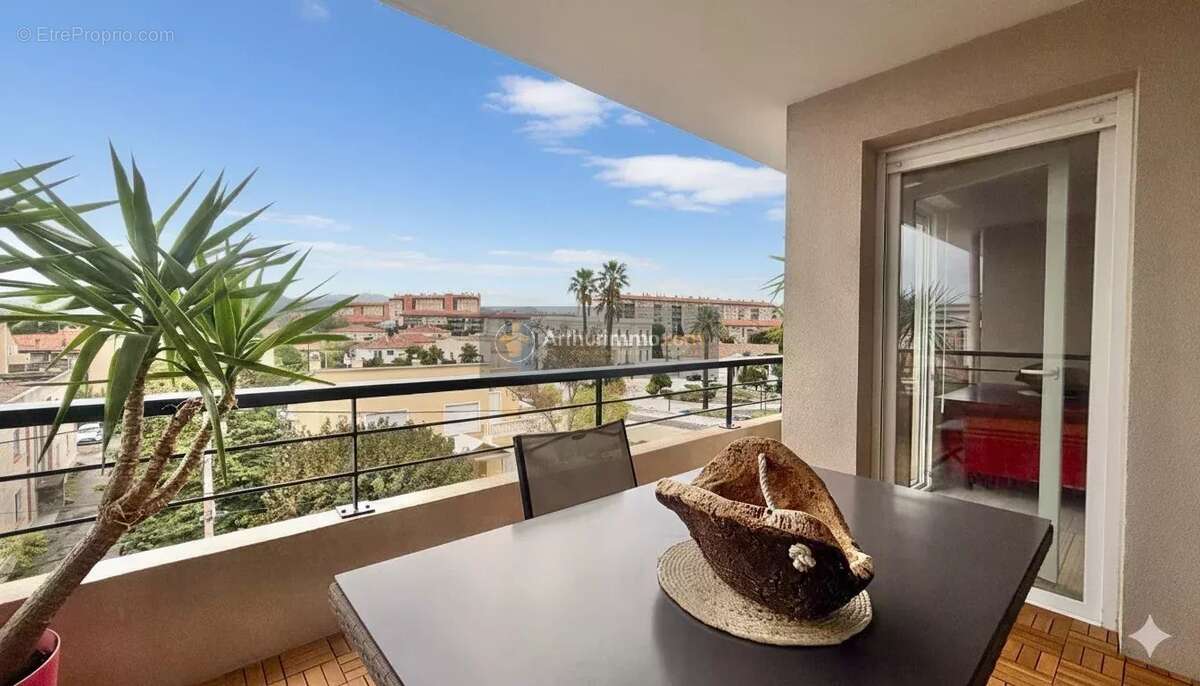 Appartement à FREJUS