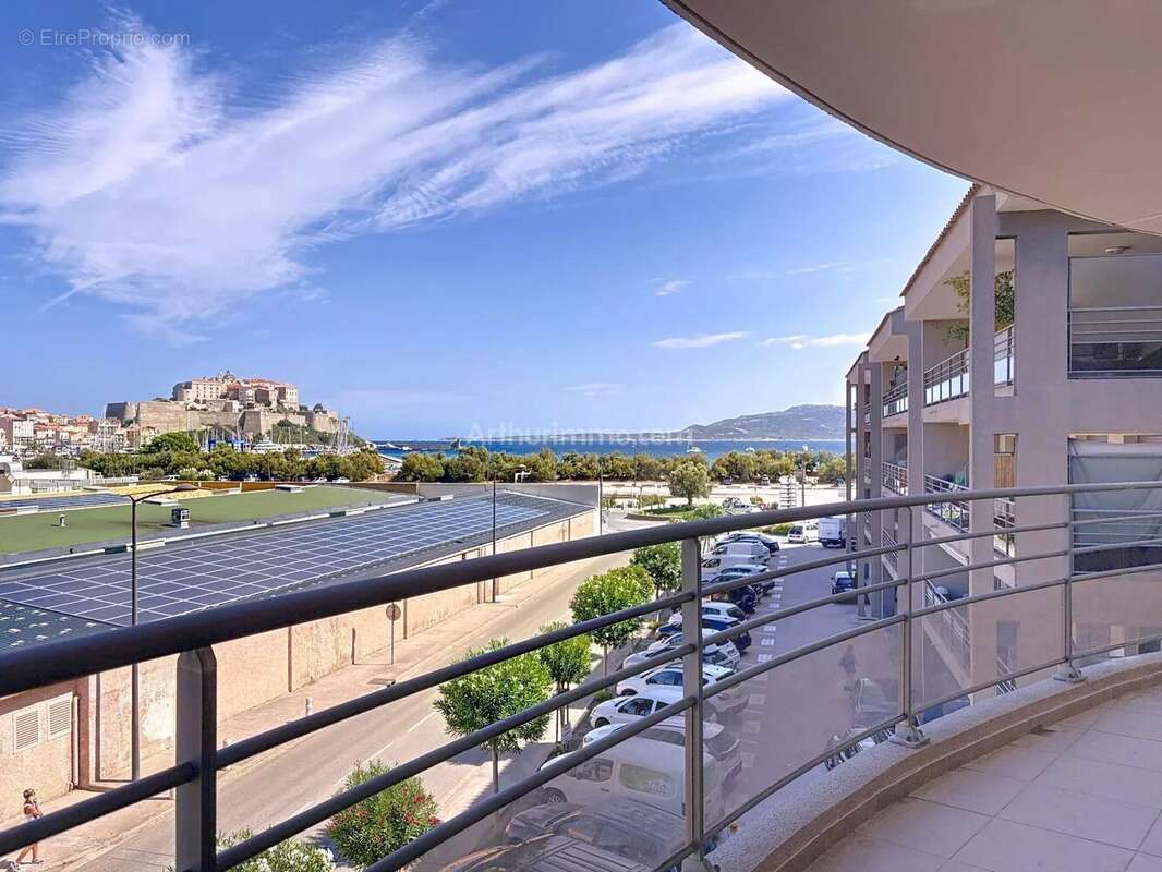 Appartement à CALVI