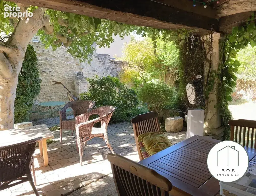 Bâtisse en pierres avec piscine - photo 16