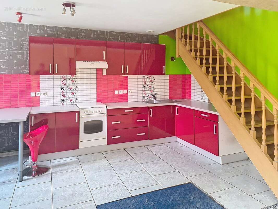Maison à BARENTON-SUR-SERRE