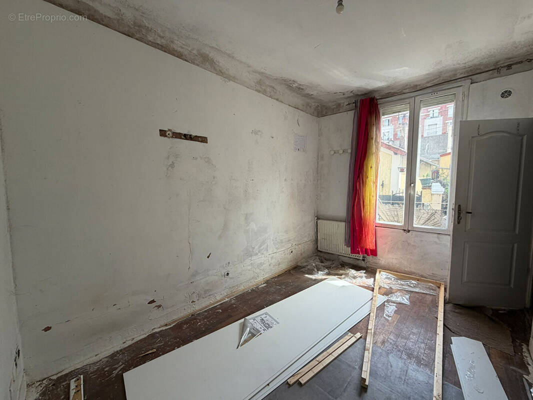 Appartement à AUBERVILLIERS