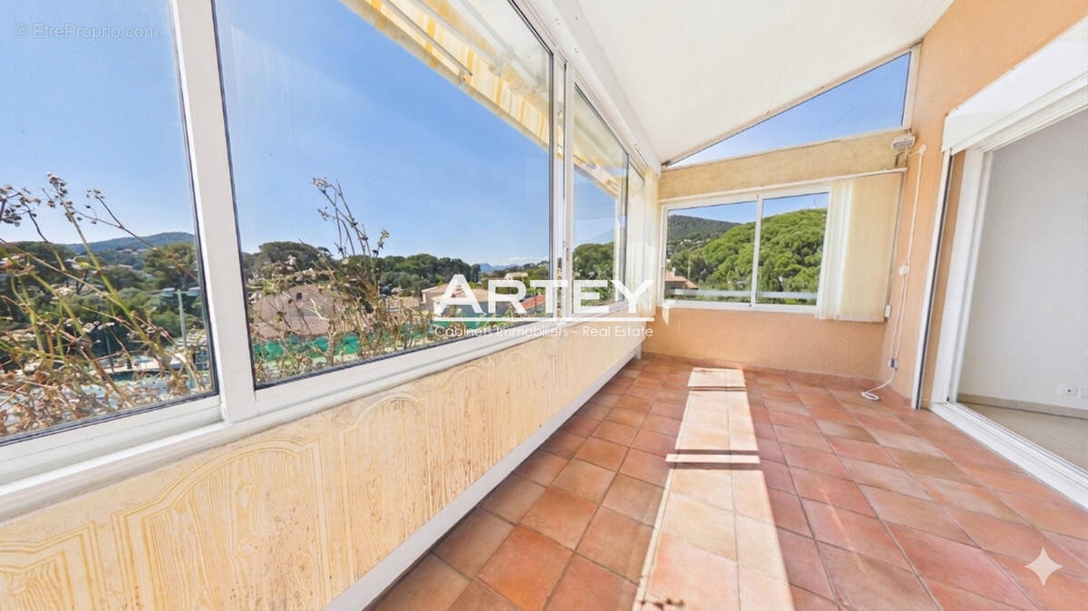 Appartement à CARQUEIRANNE