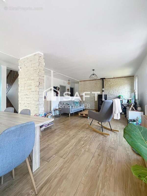 Maison 138 m² à Vitry-Le-Francois  - photo 2