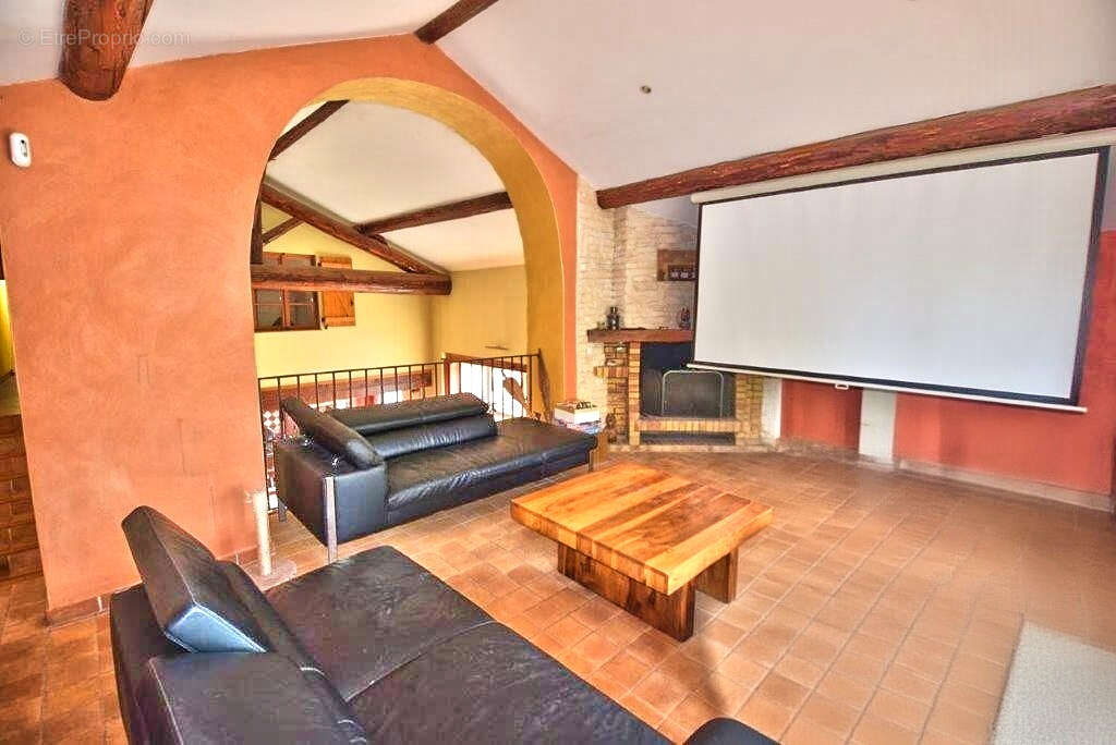 Maison 230m² à les chères - photo 12