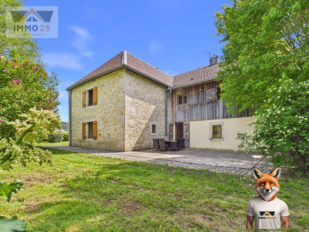 Maison à ORCHAMPS-VENNES