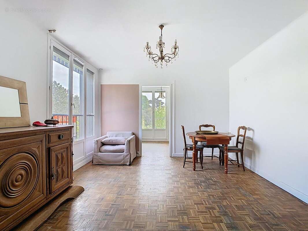 Photo 2 - Appartement à TASSIN-LA-DEMI-LUNE