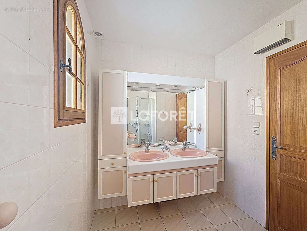 Maison à SAINT-CYPRIEN